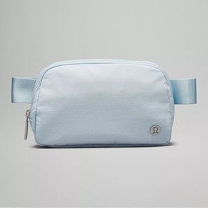 Lululemon Powder Blue Beltbag! Used once, in excellent condition! 🦋💍❄️